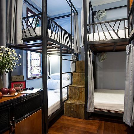 The Chi Novel Hostel Ханой Экстерьер фото
