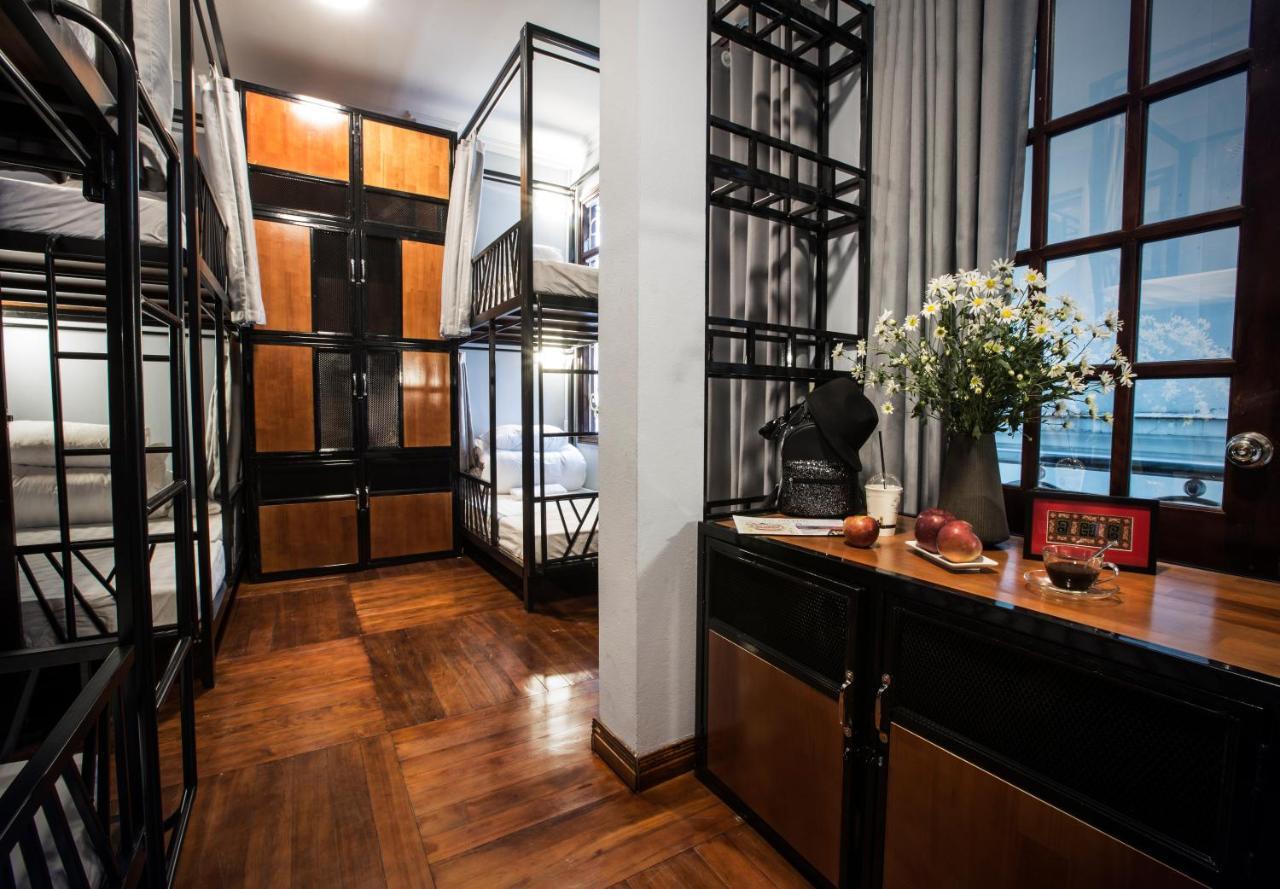 The Chi Novel Hostel Ханой Экстерьер фото