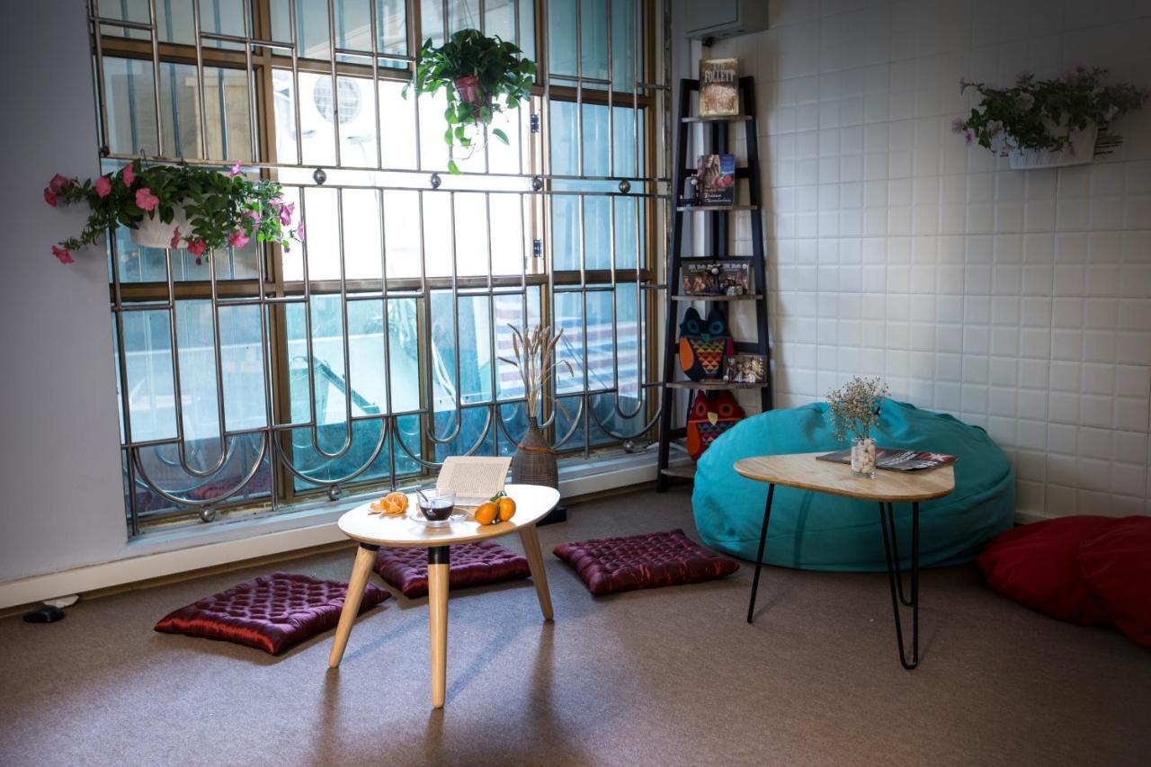 The Chi Novel Hostel Ханой Экстерьер фото