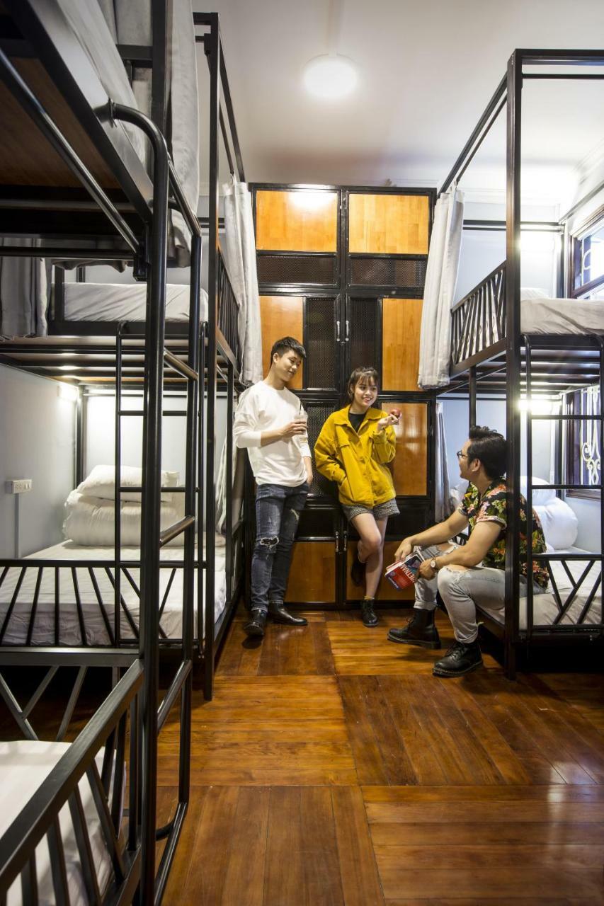 The Chi Novel Hostel Ханой Экстерьер фото